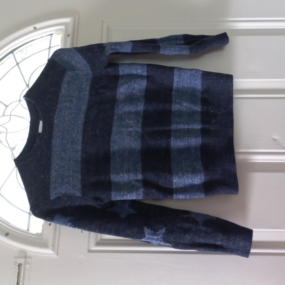 GAP - Picture 5 of 5